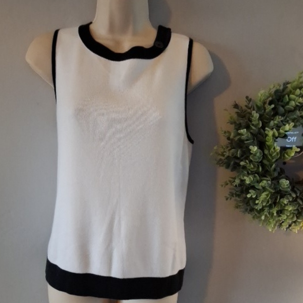 Word Republic Clothing Co. Elegant Black and White Sleeveless Top 22